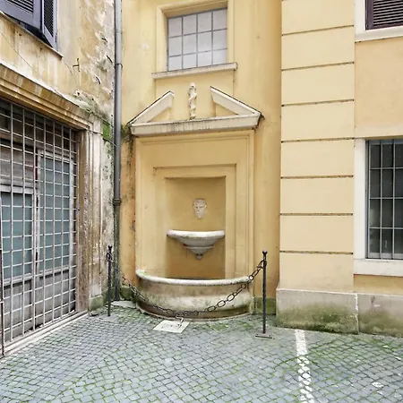 La Maisonnette Tritone Trevi شقة