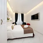 La Maisonnette Tritone Trevi Apartman