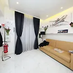 La Maisonnette Tritone Trevi Apartman