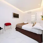 Apartman La Maisonnette Tritone Trevi *
